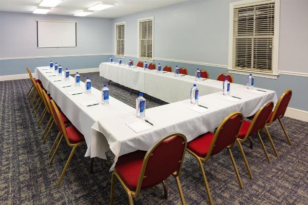 Natural Bridge Historic Hotel & Conference Center (Glasgow)
